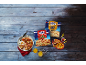 McEnnedy American Way picas: Spicy Pepperoni un Loaded Cheese ar frī kartupeļiem un dzērieniem.