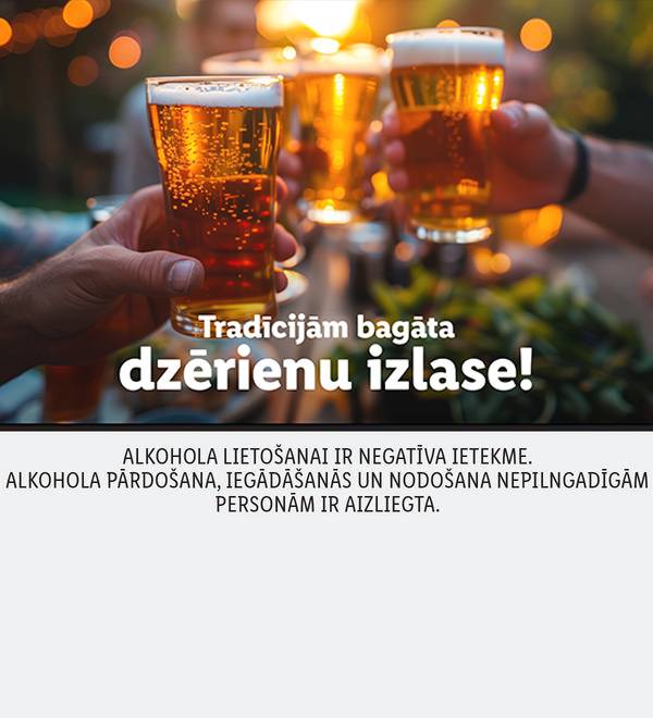 Alus glāzes saulrieta fonā. Alkohols kaitē veselībai.