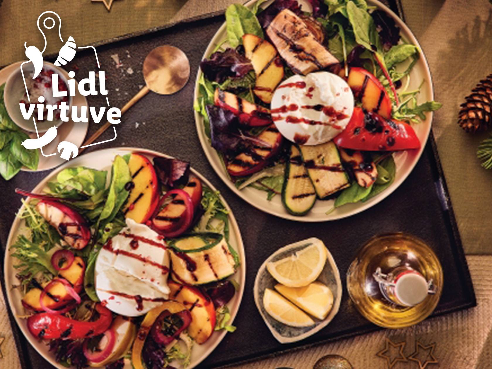 Lidl virtuve salāti: grilēta burrata, persiki un dārzeņi.